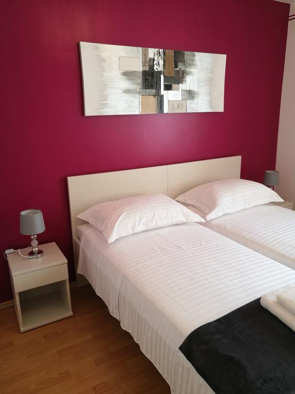 Apartments Benika ボル エクステリア 写真