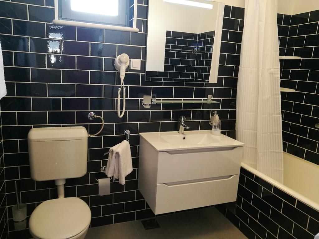 Apartments Benika ボル エクステリア 写真