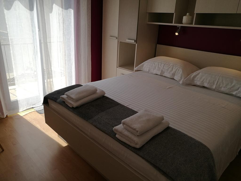 Apartments Benika ボル エクステリア 写真