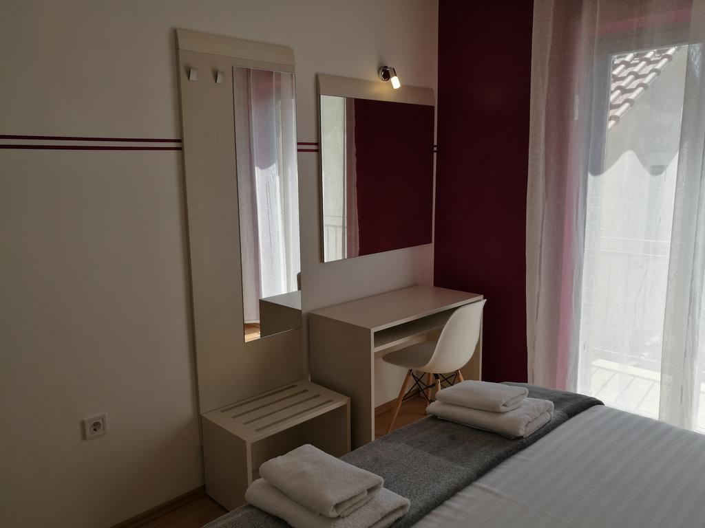 Apartments Benika ボル エクステリア 写真